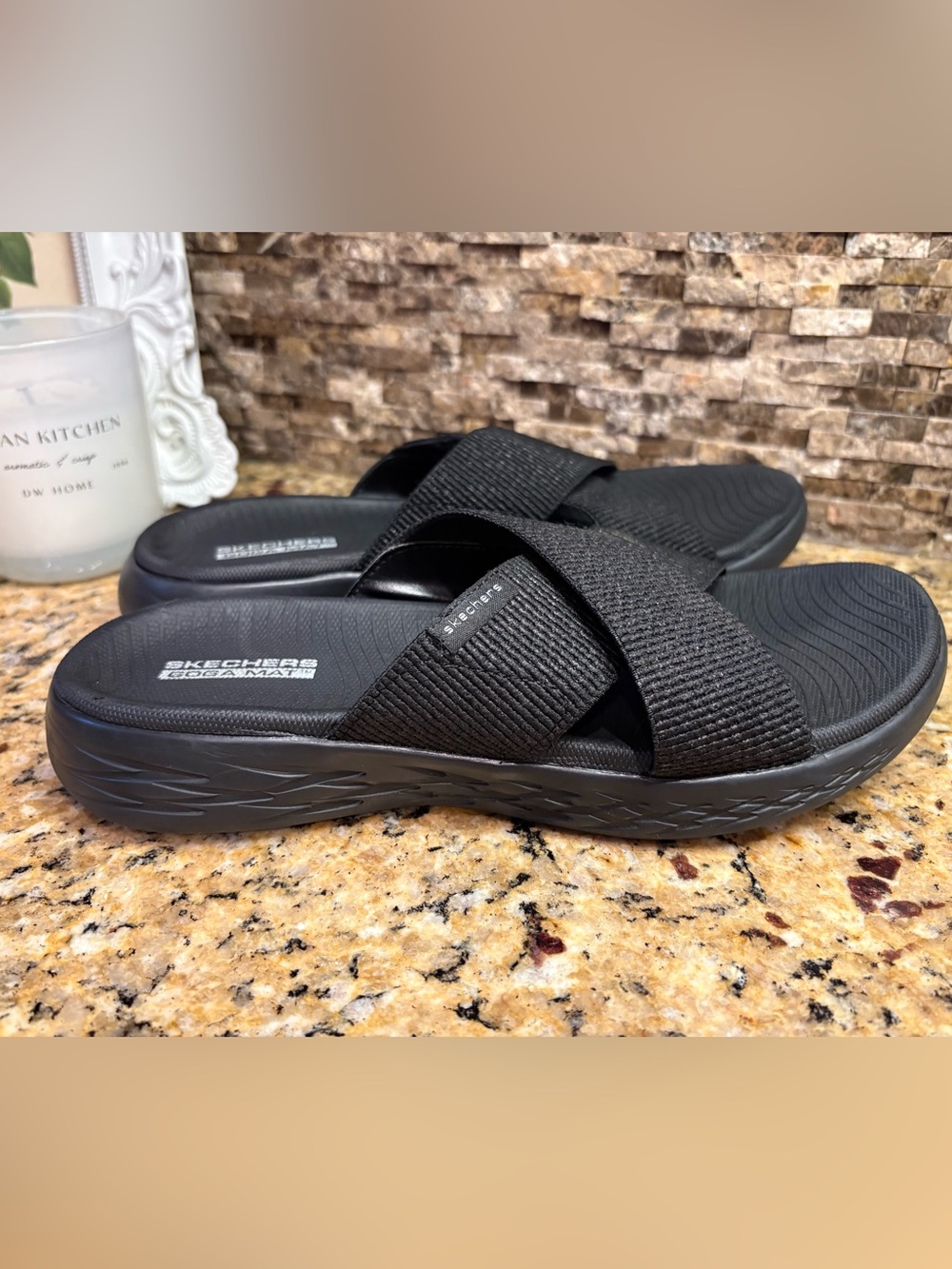 Skechers Women's Black Crisscross On the Go Comfort Mesh Slides size 8